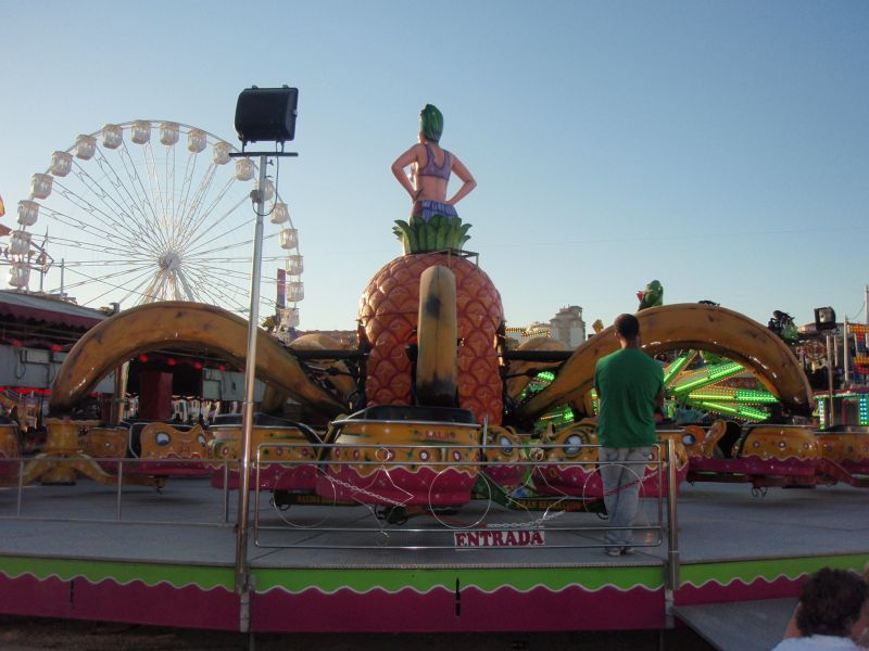 #ALGECIRAS El Ayuntamiento volverá a repartir pulseras identificativas para niños en el marco de la Feria Real