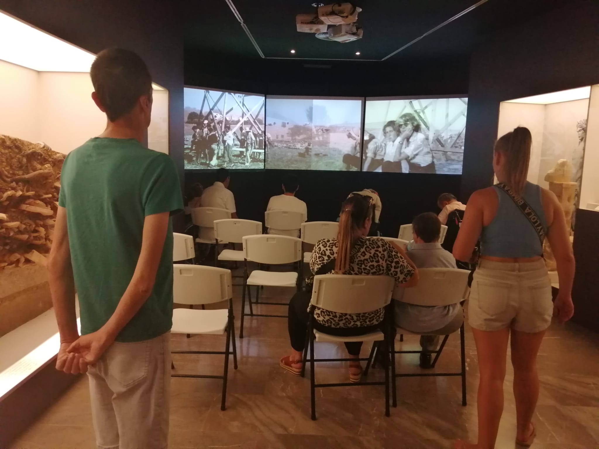 #SANROQUE Usuarios del Centro «La caracola» realizan una visita adaptada