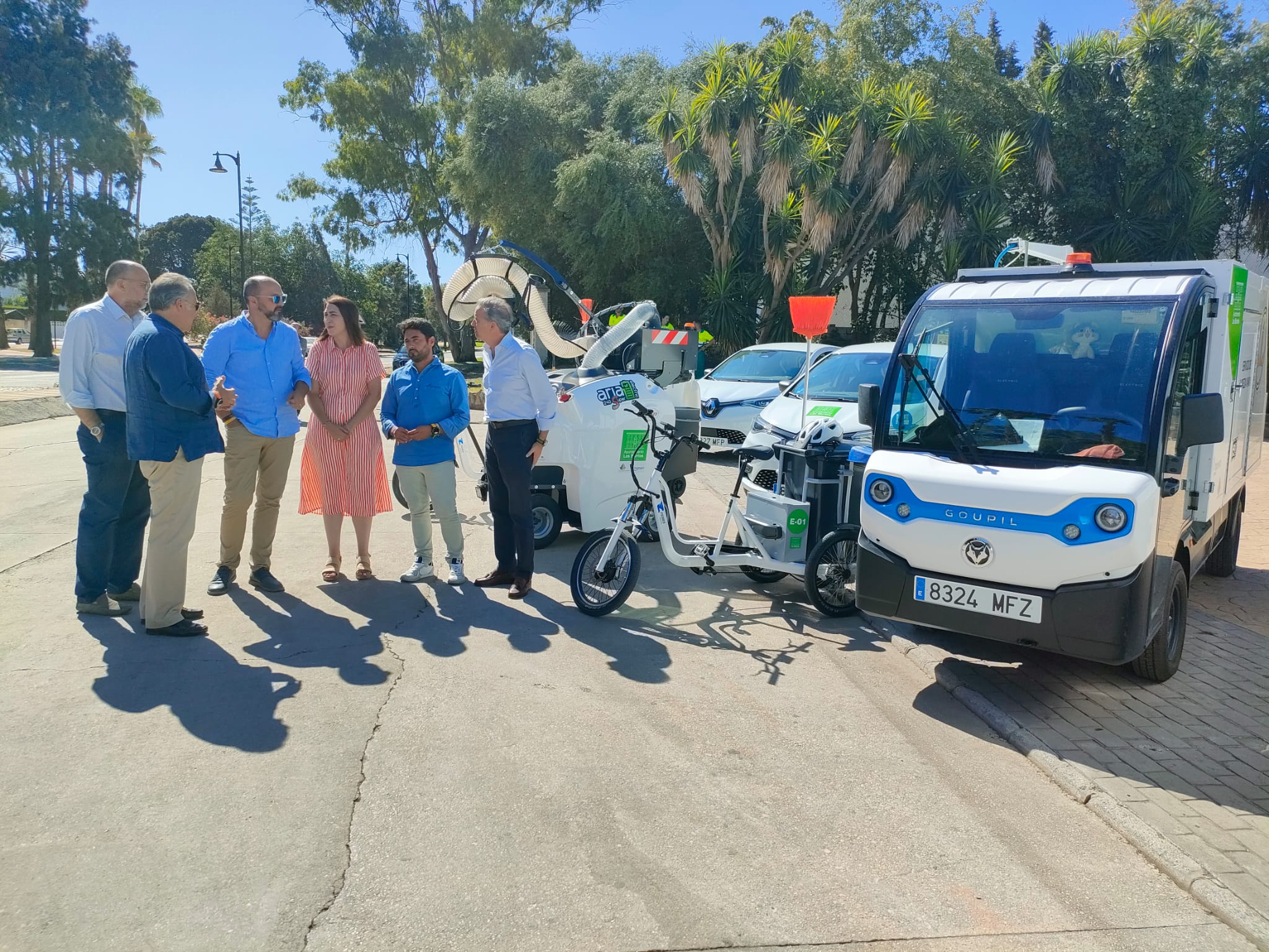 #LOSBARRIOS Los Barrios incorpora al servicio de limpieza nuevos vehículos y maquinaria