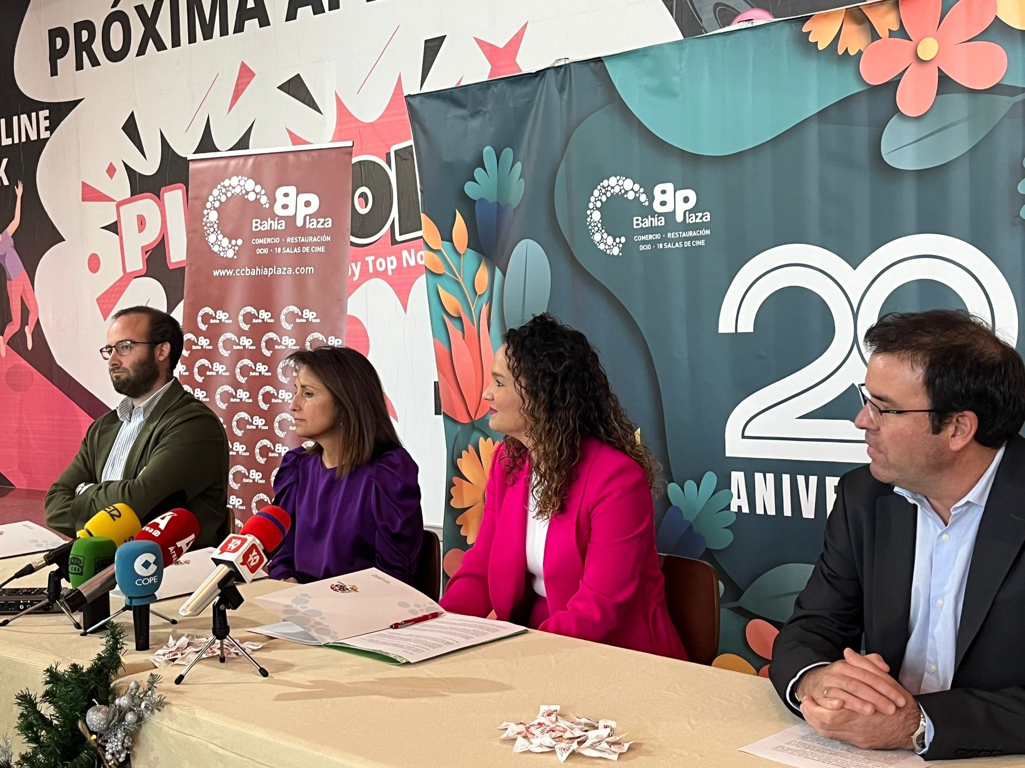 #LOSBARRIOS Lobato aplaude la aportación del centro comercial ‘Bahía Plaza’ al desarrollo del municipio y la comarca con motivo de su 20º aniversario