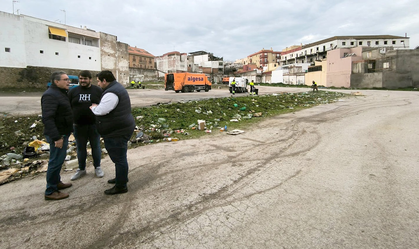 #ALGECIRAS Algesa lleva a cabo una limpieza de choque en el aparcamiento de la Calle Carteya