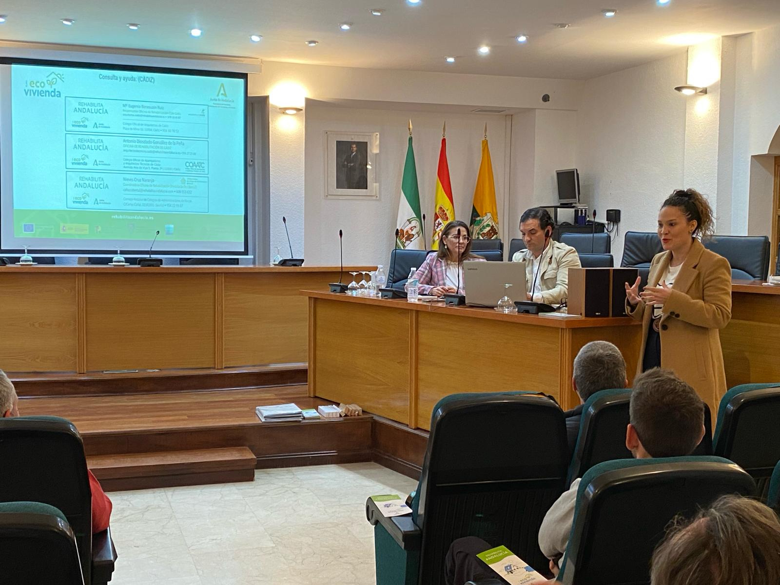 #LOSBARRIOS Lobato clausura la Jornada Informativa sobre Subvenciones para la Rehabilitación Energética de viviendas