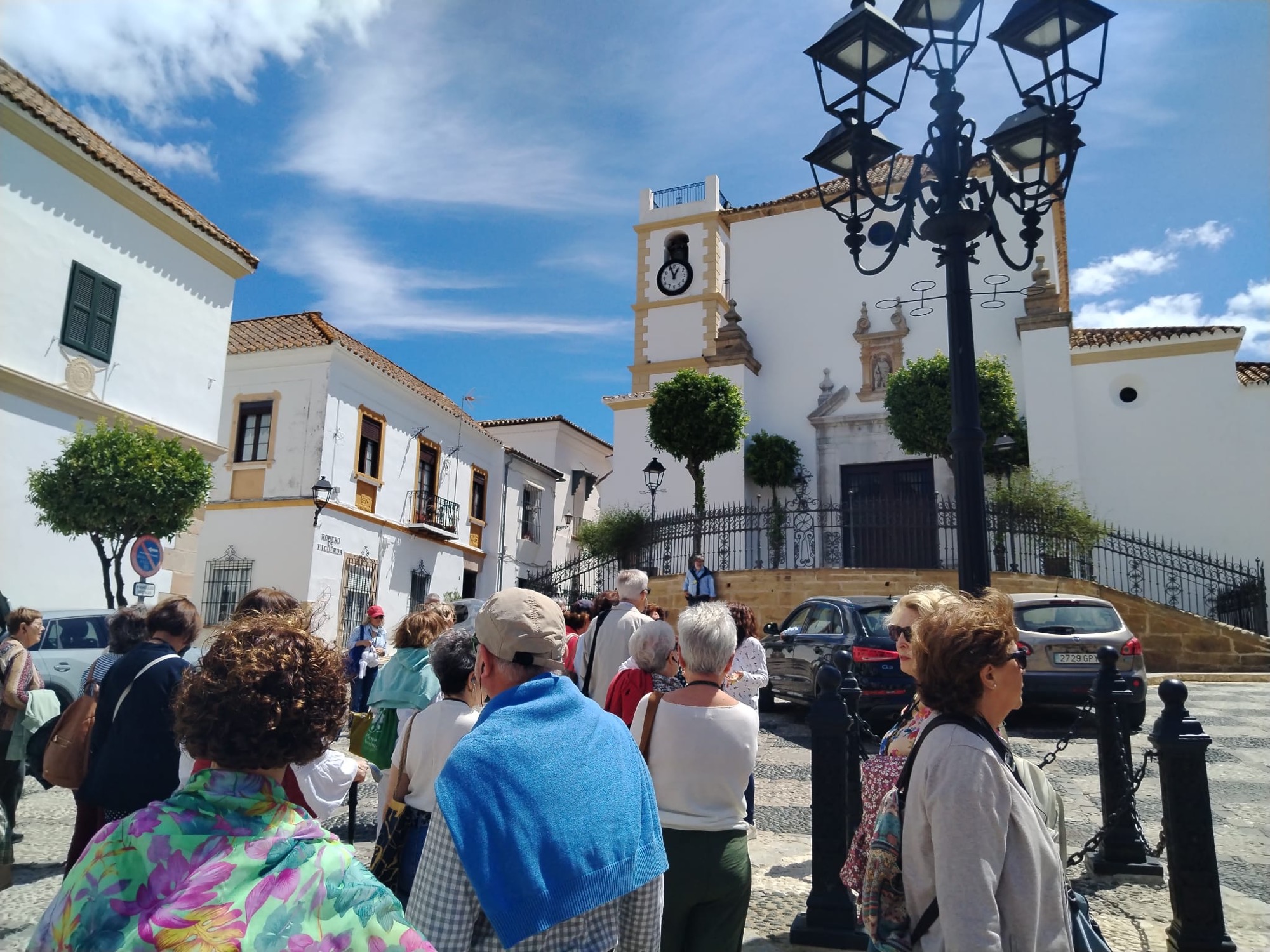 #SANROQUE Un grupo de sevillanos realiza una visita turística a San Roque .
