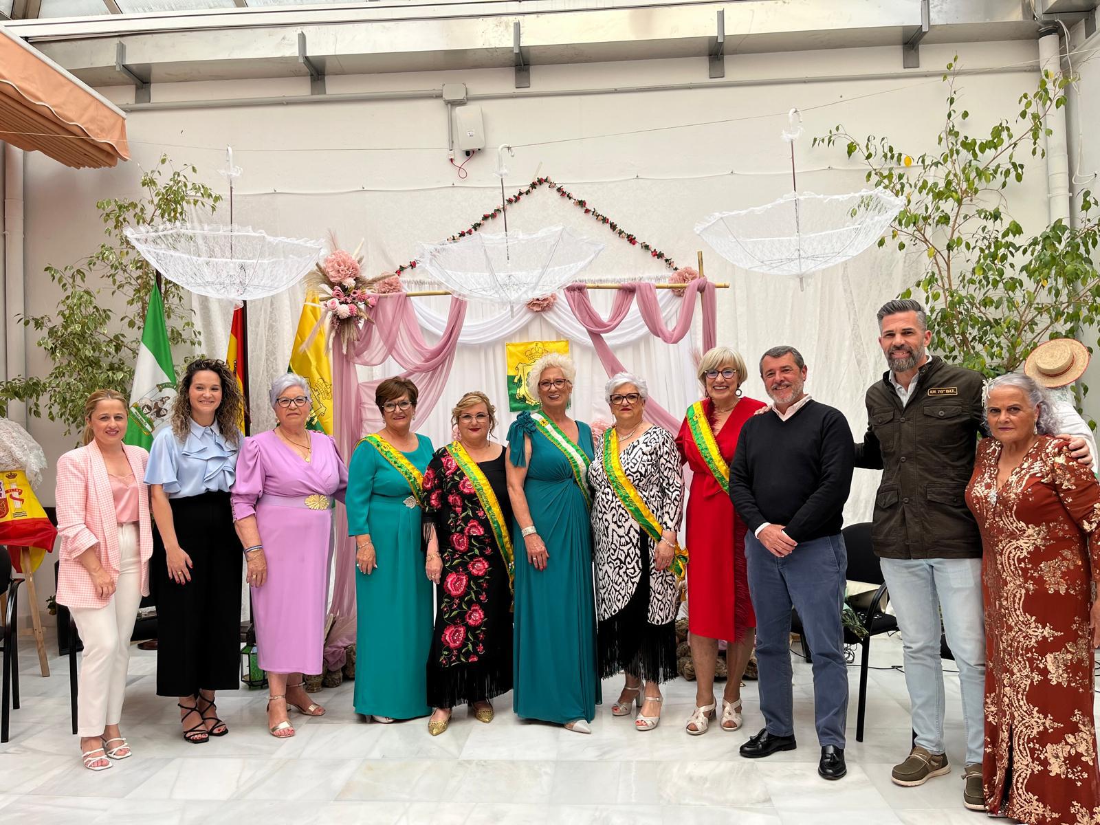 #LOSBARRIOS El Centro de Participación Activa de Los Barrios corona a su reina de la Feria