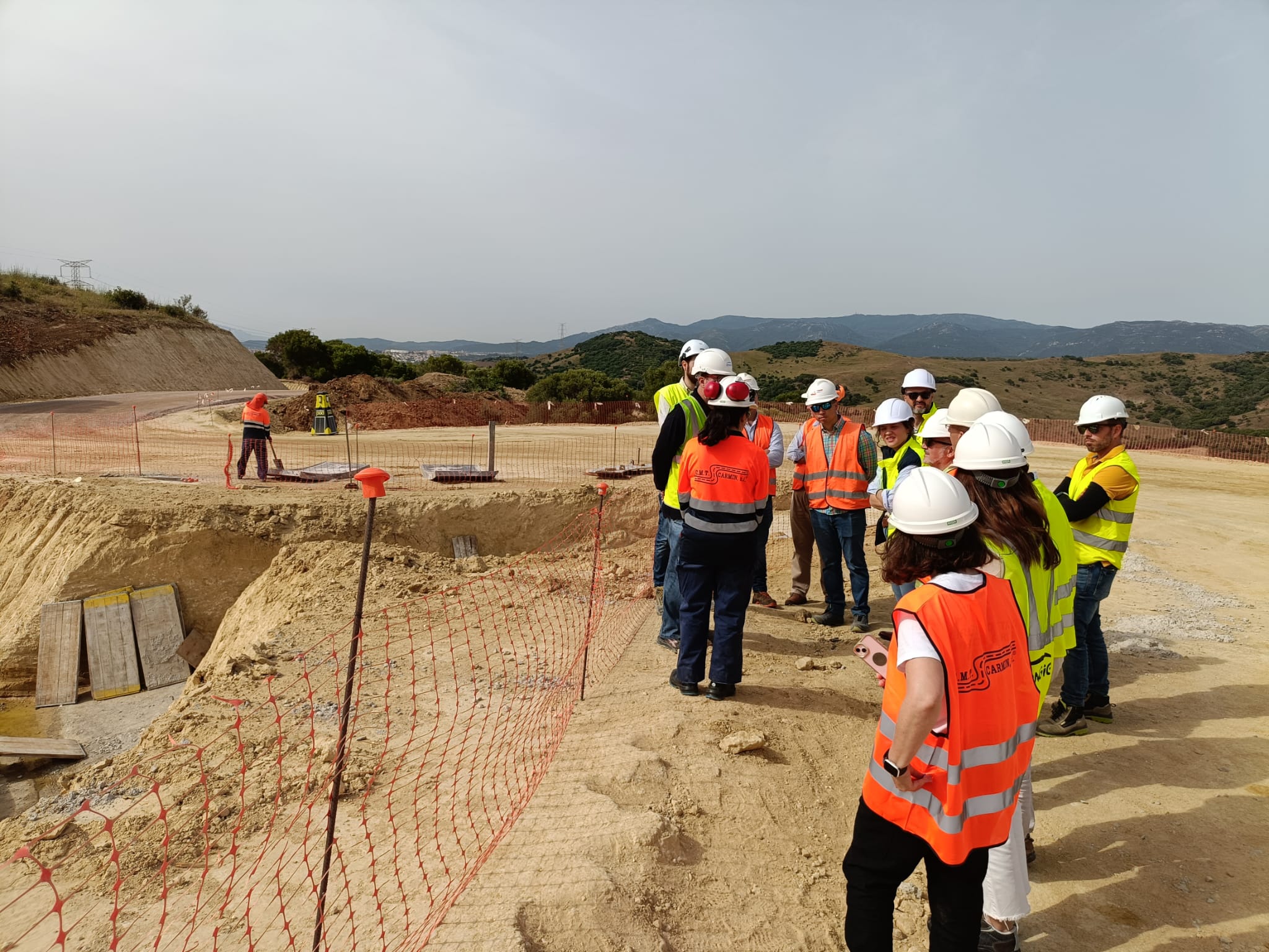 #LOSBARRIOS Alconchel visita la obra de los parques eólicos de Cerro Cabello y El Patrón