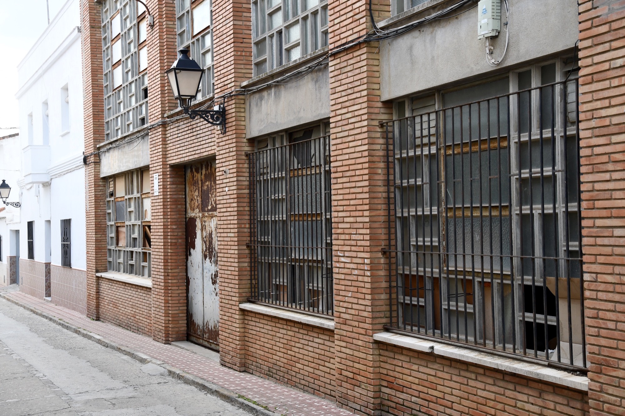 Convocan a la población de Estación a una reunión sobre el futuro del edificio Argenpunt