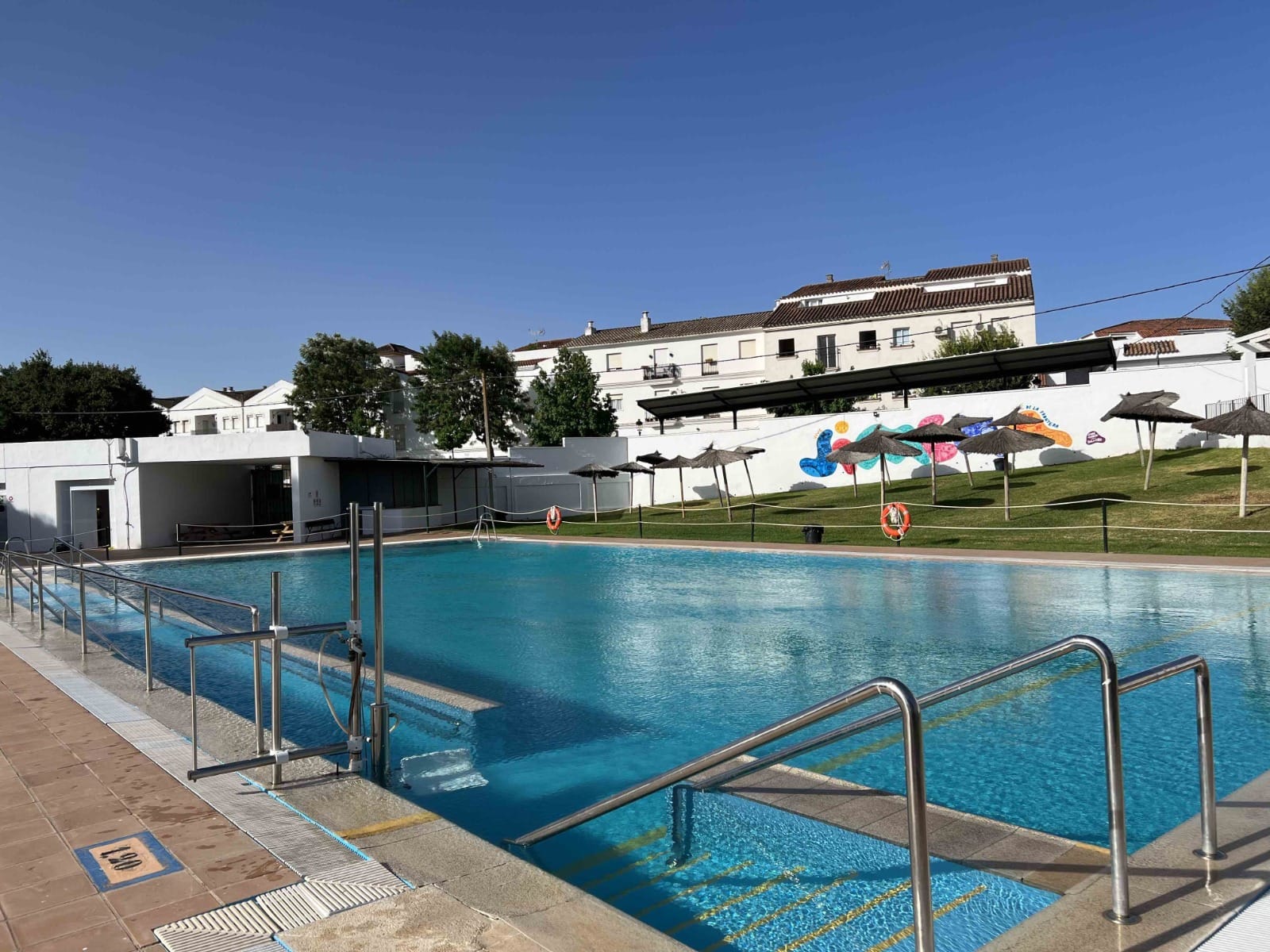 Hoy se abren las piscinas municipales de Jimena