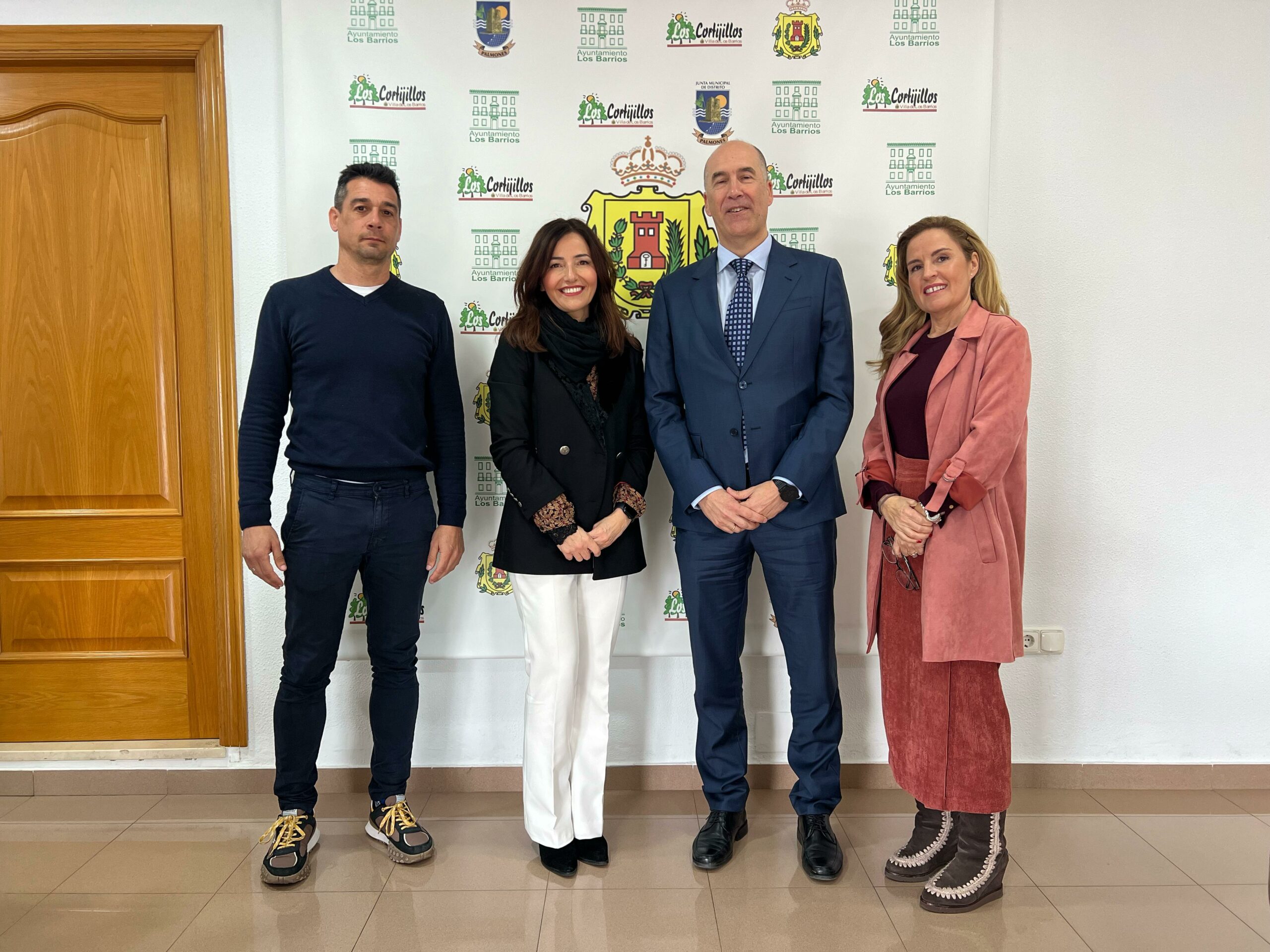 Ayuntamiento y Colegio Oficial de Farmacéuticos de Cádiz trabajarán para promocionar la salud en el municipio