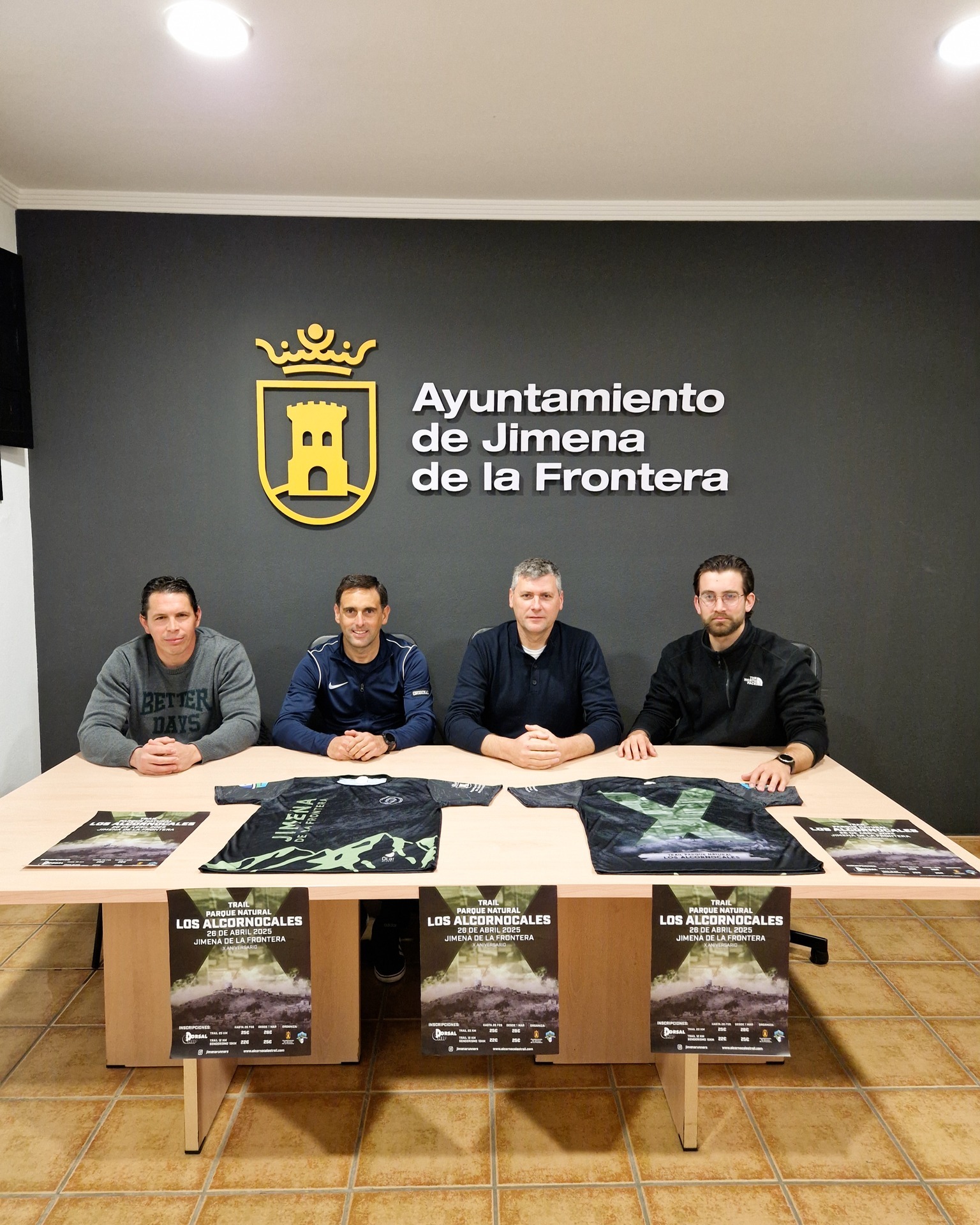 PRESENTACIÓN OFICIAL DE LA CAMISETA DEL X TRAIL PARQUE NATURAL DE LOS ALCORNOCALES