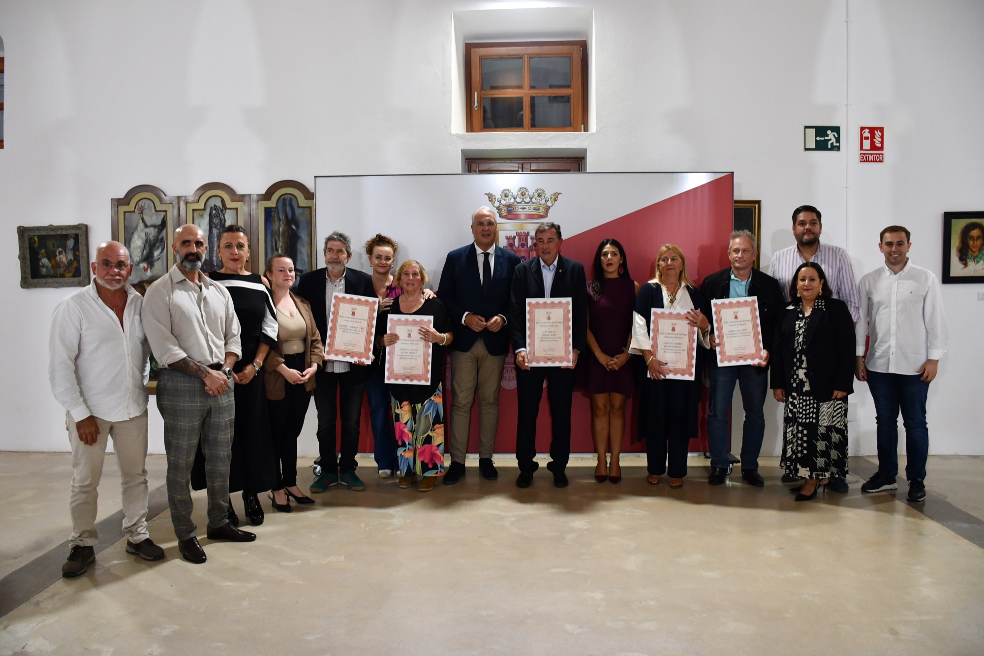 Acto en homenaje a los docentes que se han jubilado en San Roque