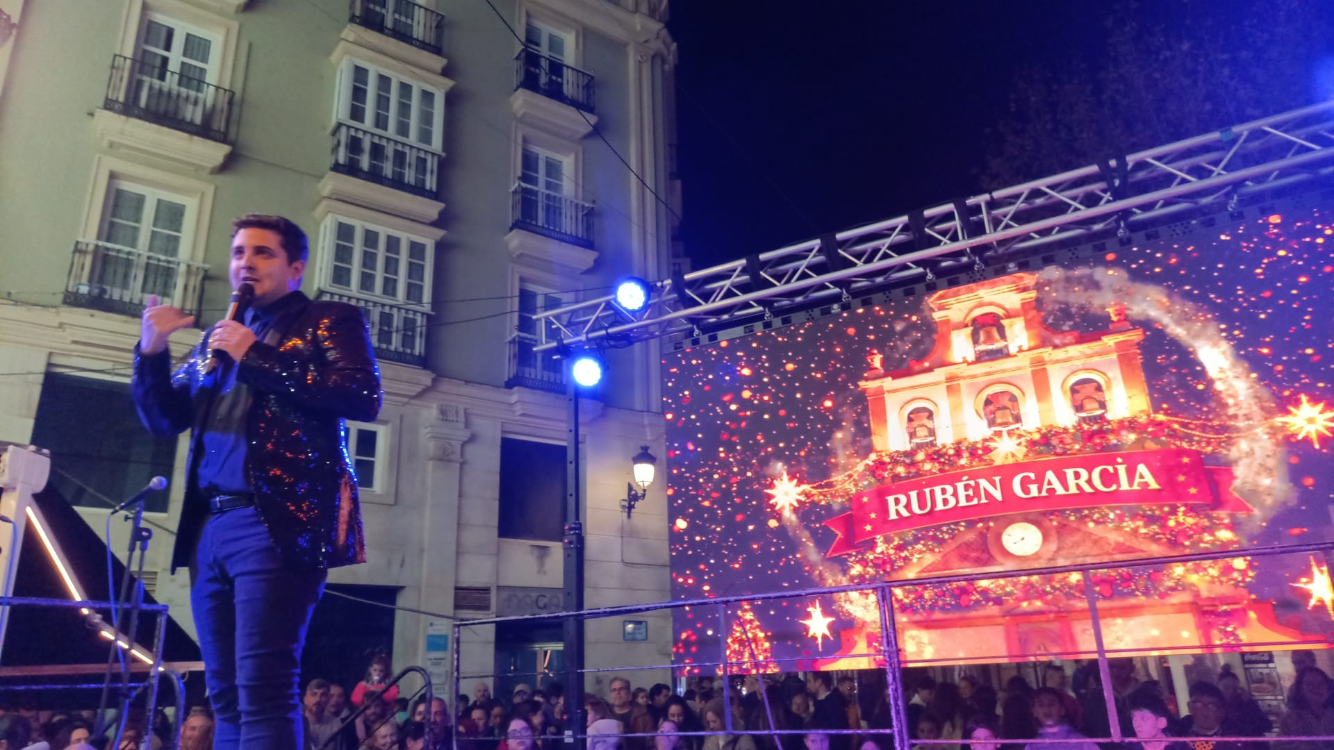 Éxito de público en las Precampanadas Infantiles celebradas en la Plaza de la Iglesia de La Línea