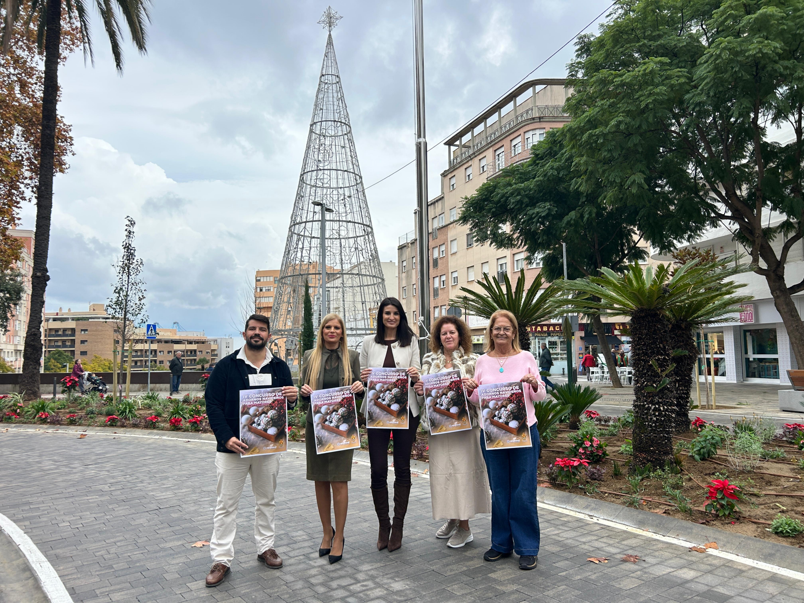 El Ayuntamiento presenta el IV Concurso de Adornos Navideños para Mayores